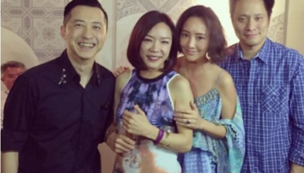 哈林、张嘉欣(左一、左二) 哈林、张嘉欣(左一、左二)