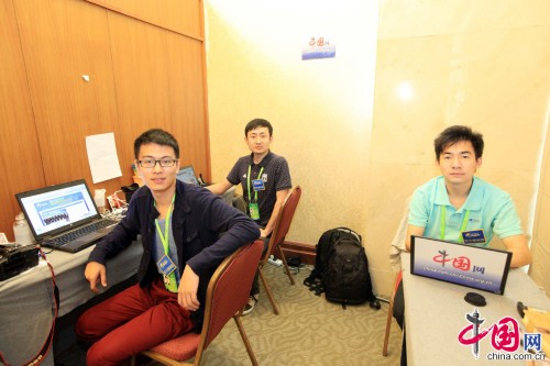 ֱԼΧ׷½ αHOLDס[ͼ]