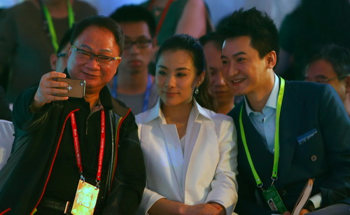 ��С������请����ĺ�Ӱ