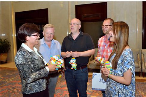 徐宁会见奥林匹克广播服务公司(OBS)考察团