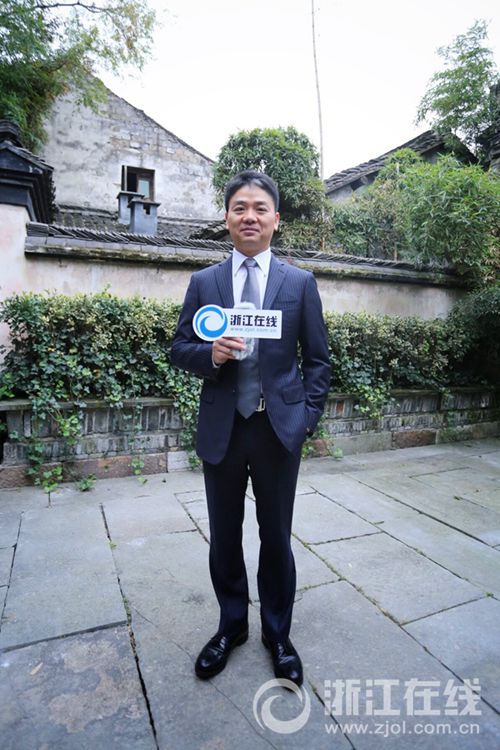 对话刘强东:我喜欢行业竞争将发展金融产业 对话刘强东:我喜欢行业竞争将发展金融产业