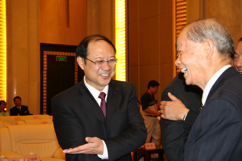 商界秘艳立中_天津立中车轮有限公司_风露立