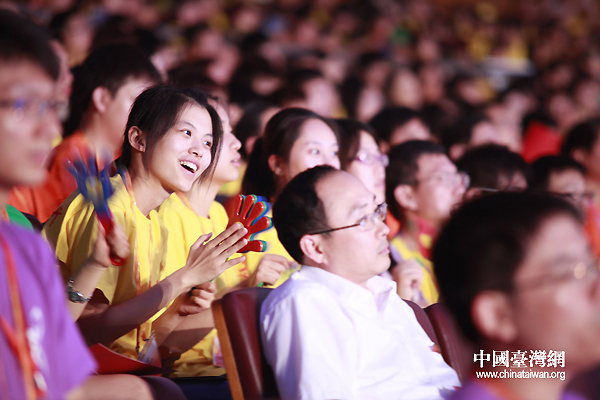 演出现场气氛热烈