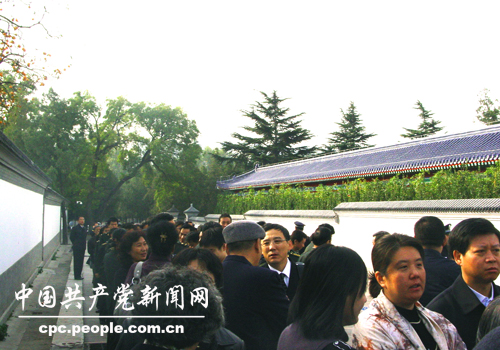 �糿8��30�֣���ǧ��ǰ���ͱ��Ⱥ�ھ��Ѿ��������ŶӵȺ�