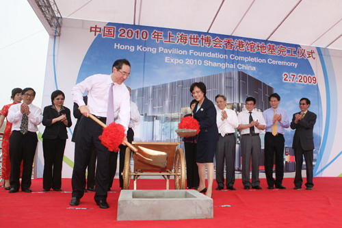 �������˾˾����Ӣ�ꡢ�Ϻ�������ִί��רְ����������ȺΪ�ػ����������һƬ������