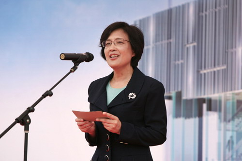 上海世博会执委会专职副主任钟燕群致辞