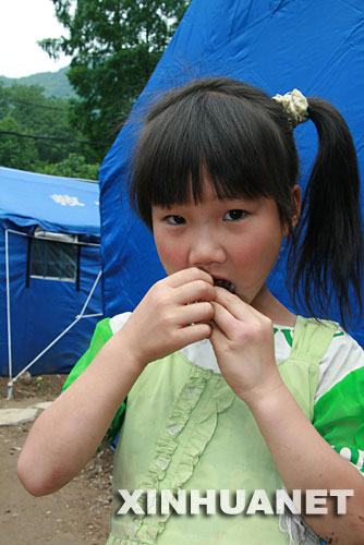  6��8�գ�����ʡ��ǿ�ص�һ�������ھ���������Ե����������������ӡ� �������й���ͳ���ն���ڣ��Ĵ�������������ȵ���������Ⱥ�ڶȹ���һ������Ľ��ա� �»�����߳²�����