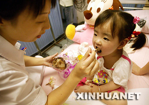 531գʡҽԺĻʿڰĲιܰܲԵ⡣հĴСԱܰܲϾ뽭ʡҽԺĿƣΪװ֫׼ 514գڵĴسǣѹڿµ3СŮܰܲѸĸ40СʱȡҽƶӺ£СܰܲĻָ״á