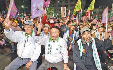 双英员林镇强碰 彰化县选举拜票空前紧张