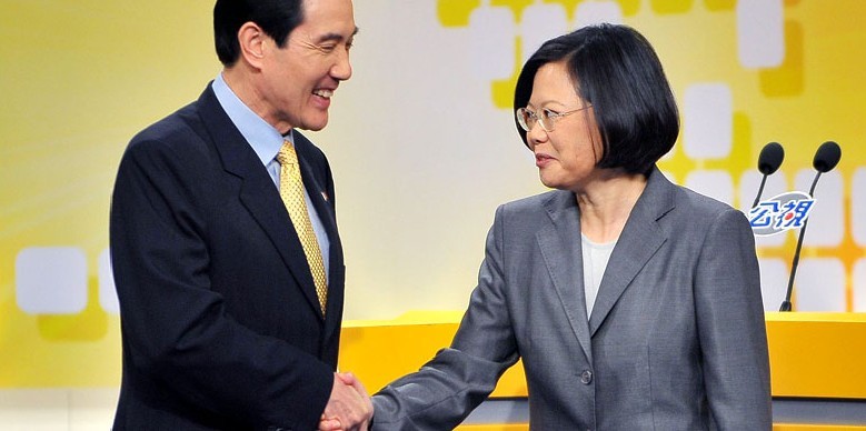 双英激辩互有攻防