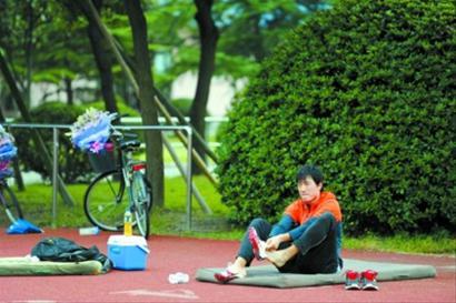 ����Ӧ������û�����ﺣƽ���Ƴɼ���13��30��40