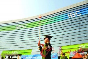 380�������ס����ý��� ���Ӱ����Ŷӱ�ս