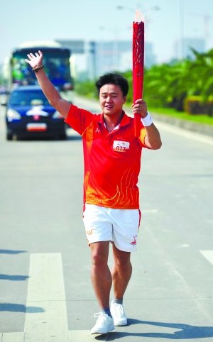 胡佳不满火炬手自费住宿 600元费用匪夷所思