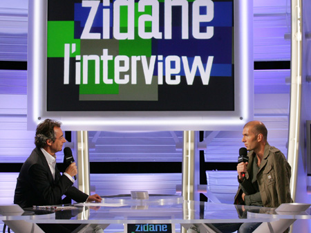 齐达内公开顶人内幕马特拉齐侮辱我母亲和姐姐