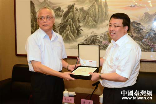 浙江省委常委龚正会见南投县参访团一行