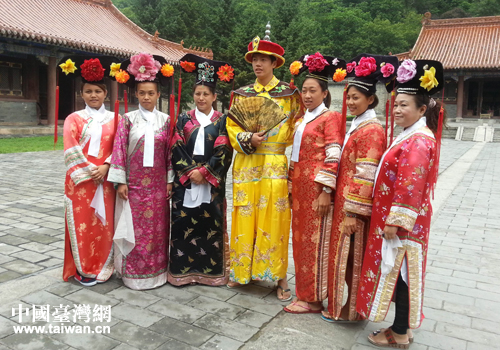 台湾少数民族文化艺术表演团到抚顺感受满族文化 台湾少数民族文化艺术表演团到抚顺感受满族文化