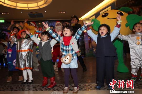 两岸冠军家庭宝贝台北比拼才艺（图）