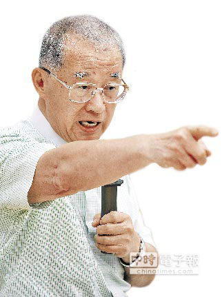 王建煊依然坚持认为，台湾“监察院”应该废掉