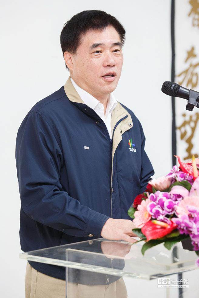 郝龙斌回复参选国民党主席：慎重考虑