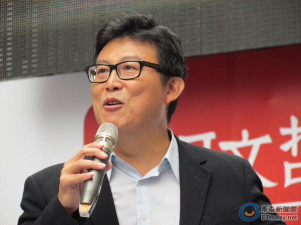 "绿委"提迁出中正纪念堂蒋介石铜像 硬币"去蒋"(图)
