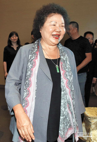 陈菊任蔡英文竞选总部主委洪秀柱：朱立伦也是强棒