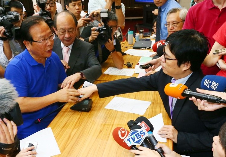 蓝绿因党产案爆冲突 国民党"立委"吁党内速开共识会