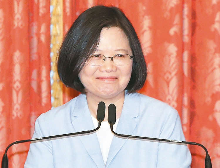 蔡英文找台媒“喝茶”：别用100天评断我，遭网友痛骂