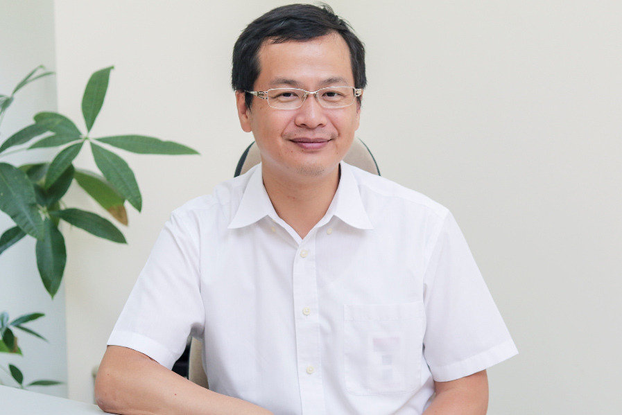 罗志强宣布投入台北市长选举