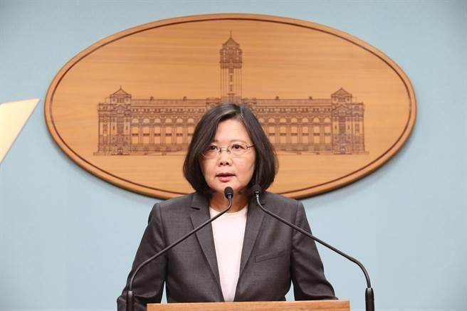 台媒批蔡英文内心还在戒严：谁是你心里的台湾人民