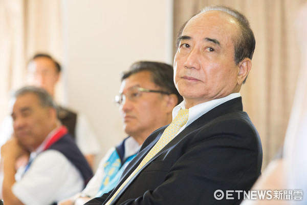 王金平回应多年质疑爆粗口:我怎么会是“蓝皮绿骨"!