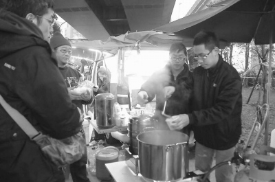 台湾复兴空难：灾难面前爱无处不在