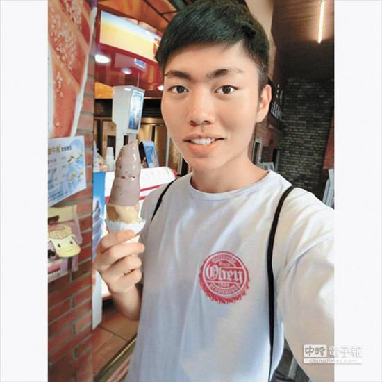 台尘爆“奇迹男孩”病情稳定 看美食节目喊饿(图)
