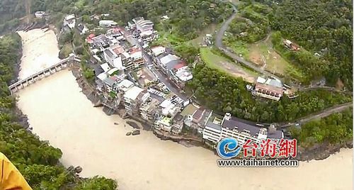 “苏迪罗”肆虐，乌来交通中断成“孤岛”