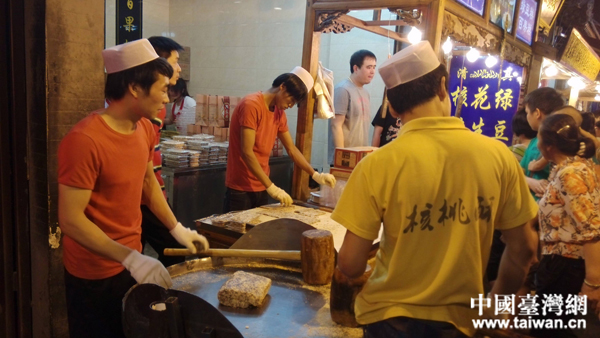 西安回民街：比台北士林更热闹的夜市