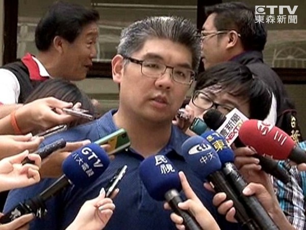 连胜文：柯文哲非政治素人 是高明的传统政客
