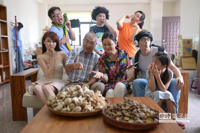 “鲁蛇家的逆袭”竞选影片，强调选举可以少一点口水，少一点谩骂，多些幽默及幸福感。