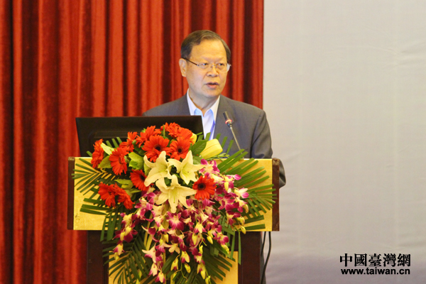台湾海峡两岸法学交流协会理事长廖正豪出席论坛开幕式并致辞。