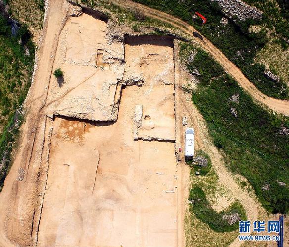 陕西神木石峁遗址发现“皇城大道”
