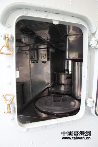 万里海疆巡礼探访海上轻骑兵037型猎潜艇组图