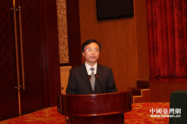 吉安市委副书记,市长胡世忠作项目推介(江西省台办供图)