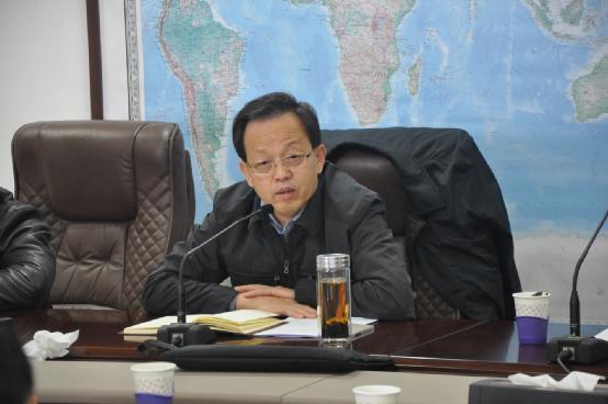 图为省台办主任杨峰讲话.