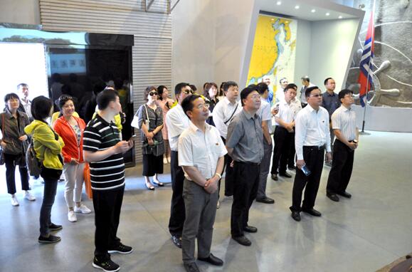 江苏省委台办组织党员赴泰州开展主题党日活动