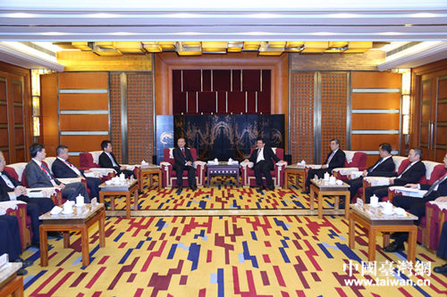 海协会会长陈德铭会见台湾尹启铭、黄健庭等台湾嘉宾代表 海协会会长陈德铭会见台湾尹启铭、黄健庭等台湾嘉宾代表