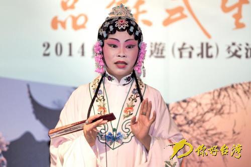 "中国昆曲清口第一人"吕成芳的表演,让观众边听边笑又忍不住迷上