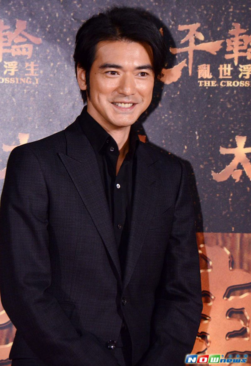 《太平轮》台北首映 不老男神金城武人气旺(图)