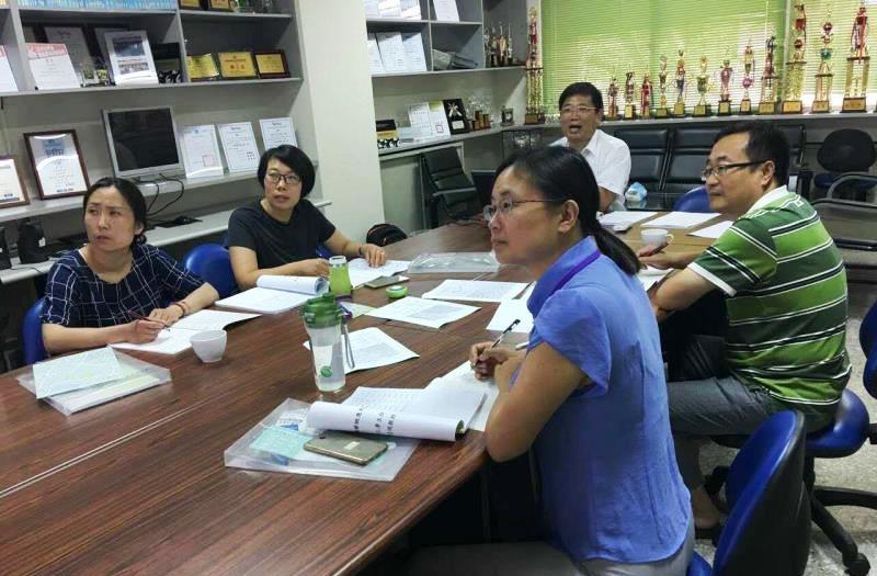 ����ְҵ����ѧԺ��֯רҵ��ʦ��̨��ѵȡ�û����ɹ�