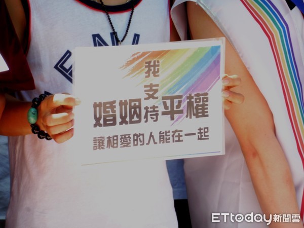 岛内婚姻平权两"公投案"联署合格数皆过成案门槛