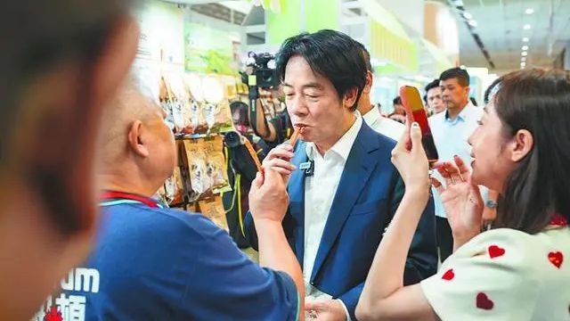 “毒油”蔓延全台， 赖清德却夸狗粮“真香”？