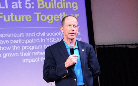 fffff美国国务院亚太助理国务卿史达伟.flickr by u.s.jpg