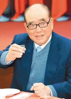 郝柏村替子辩护汪精卫才是失败主义台湾人不会